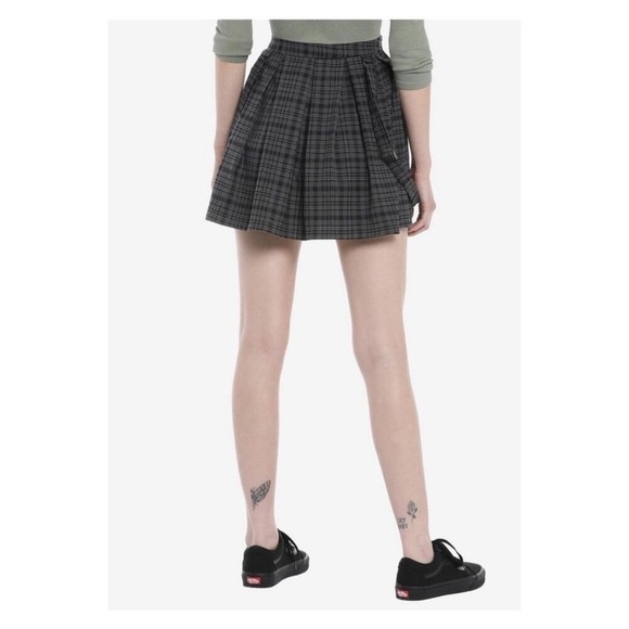 Hot Topic preppy goth plaid suspender pleated skirt - Picture 2 of 7